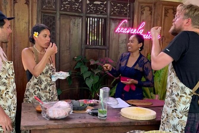 5 Star Private Cooking Class Experience in Bali, Lunch Included - What You’ll Cook: 2 Starters, 2 Mains, Dessert