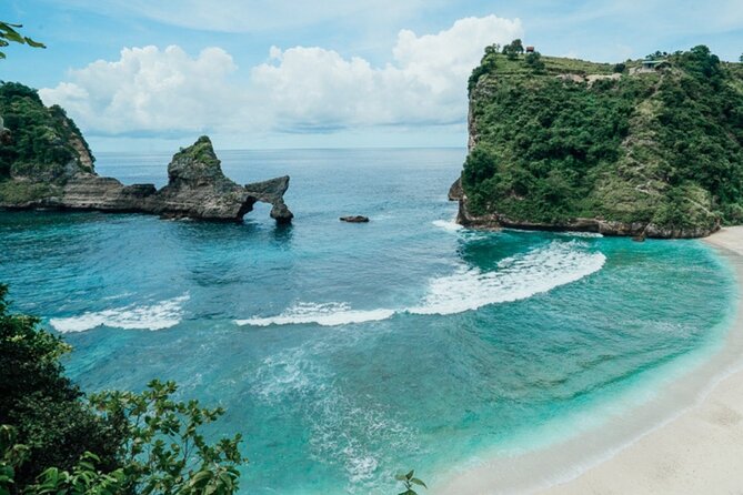 All Inclusive Nusa Penida Tour Package - Guide power: why Dek Cok and Cocoa deck keep showing up