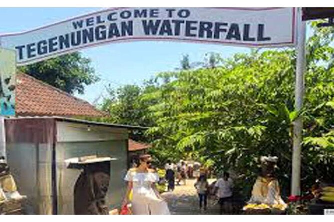 All Ticket Inclusive-Blue Lagoon Snorkeling-Ubud Monkey Forest & Ubud Waterfall - Blue Lagoon snorkeling in Padangbai: turquoise water and real reef life
