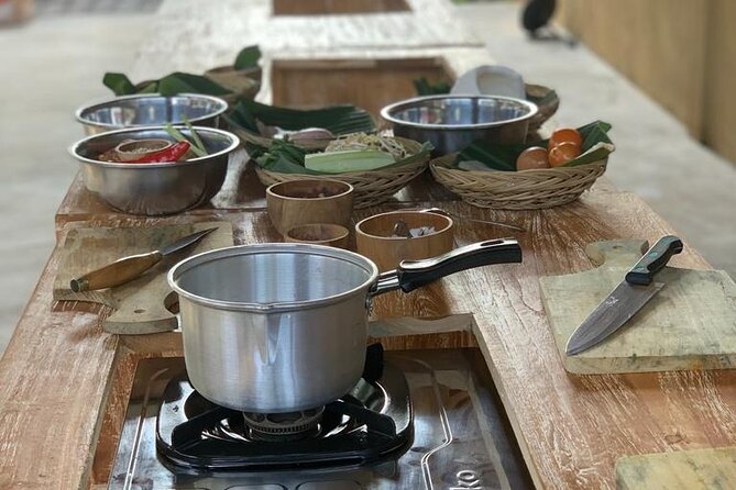 Authentic Balinese Cooking Class with Jewelry Making Class - Garden tour at the back of the house