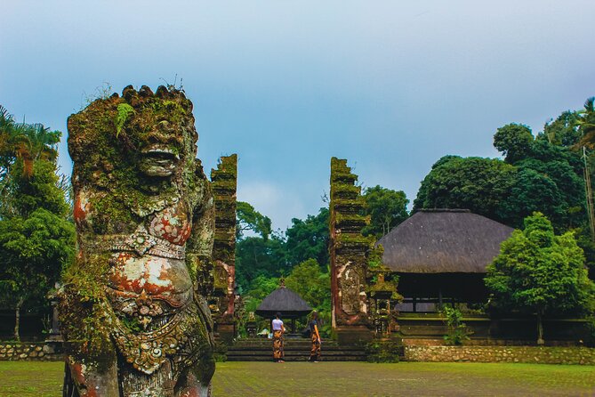 Bali 4WD Adventure WakaLand UNESCO Jatiluwih Trip in Bali Outback - Jatiluwih rice terraces: Subak irrigation and real working farms
