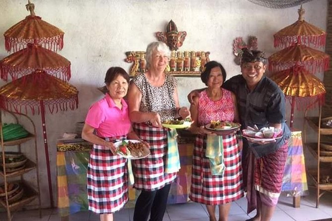 Bali Amazing Cooking Class - Eating Balinese style: lunch/dinner included, and you won’t leave hungry