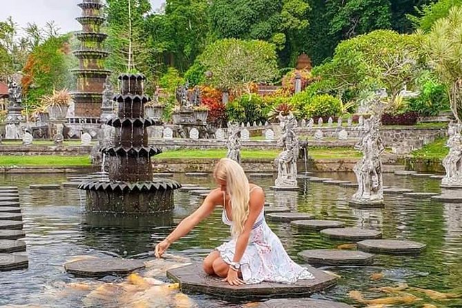 Bali best instagrammable sport tour - Tegalalang Rice Terrace: rice-field photos and the big swing option