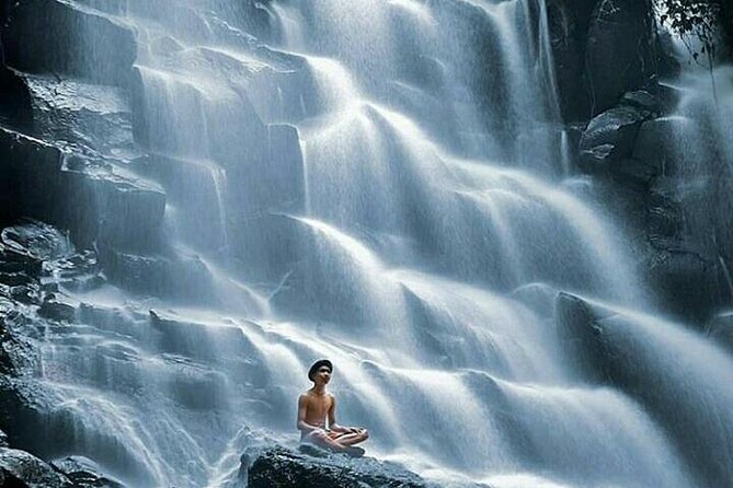 Bali best waterfall - Stop 3: Kanto Lampo and Its Rock-Cascade Texture