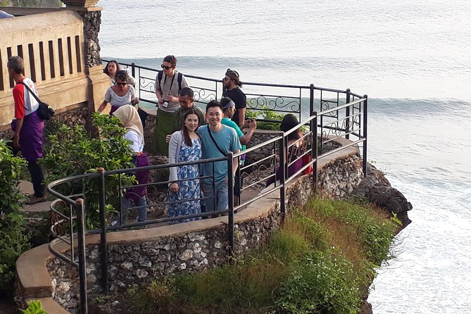 Bali Car Charter With English Speaking Driver - Entering Bali with a chartered car from Seminyak