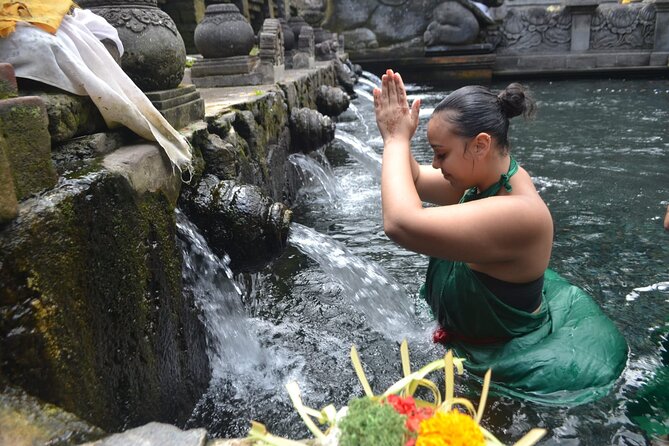 Bali Culture And Spring Temple Private Guided Tour - Batubulan Barong and Kris Dance: Myth, Karma, and Performance Energy