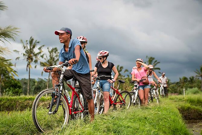 Bali Cycling and Ubud Waterfall Tour - Stop 5: Tegenungan Waterfall for the wow-photo finish