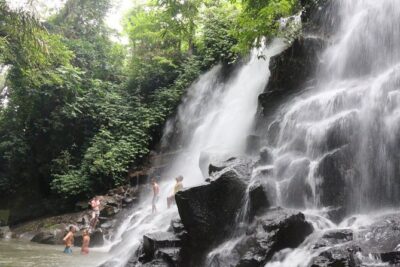 Bali Day Tour : Waterfall & Lempuyang Temple The Gate Of Heaven - Stop 1: Kanto Lampo Waterfall without turning it into a chore