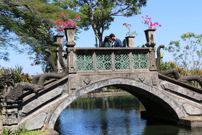 Bali Day Tour : Waterfall & Lempuyang Temple The Gate Of Heaven - Stop 4: Virgin Beach for sand time and easy purchases