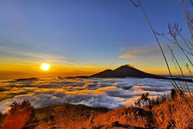 Bali day trip : Batur Sunrise Hike and Hot Spring All inclusive - What the 4-Hour Summit Hike Really Means (and How to Pace Yourself)