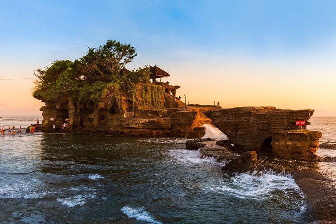 Bali Day Trip to Ubud Highlight Tour and Tanah Lot Temple - Ubud Sacred Monkey Forest: temples and gray macaques, with a real mindset