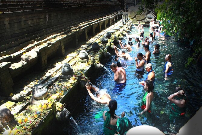 Bali Day Trip: Ubud Temples & Hidden Waterfalls - Stop 3: Tirta Empul Temple and the Purification Ritual