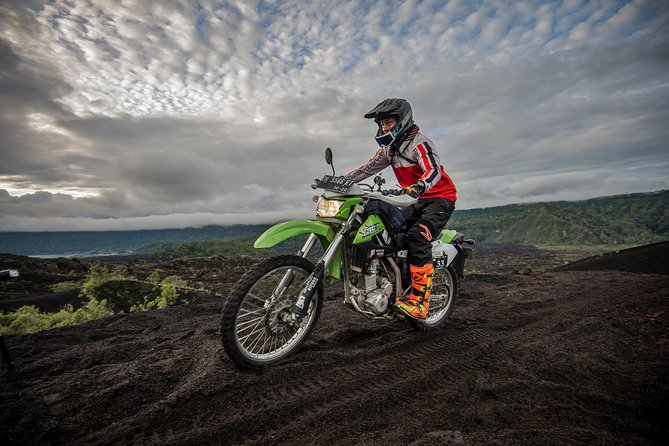 Bali Dirt Bike Adventure - Safety gear, guides, and why mechanics matter on dirt bikes