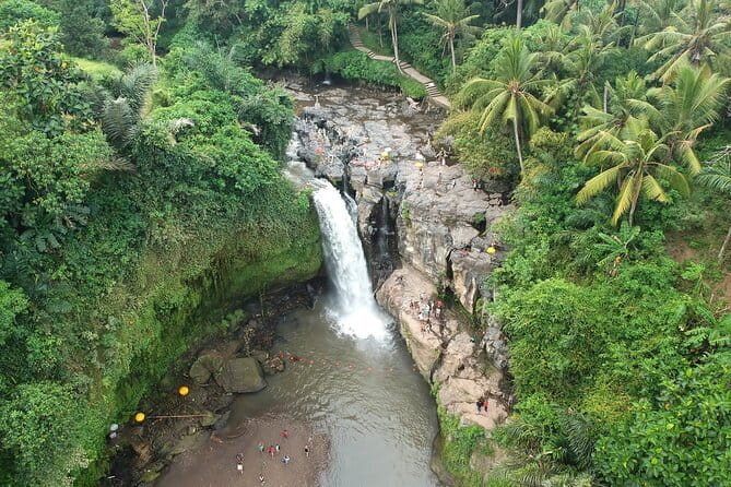Bali Full-Day Tours : Waterfall and Ubud Destination Trip - Stop 1: Tegenungan Waterfall and the Bali photo moment
