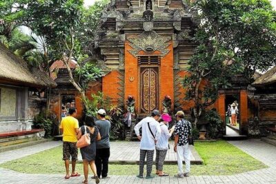 Bali Holy Bathing Ritual and Ubud Highlights tour - Coffee plantation tastings and the lunch window you control