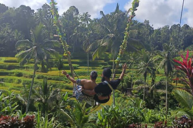 Bali in 1-Day : Rice Terrace, Volcano, Tanah lot - All Inclusive - Pura Puseh Desa Batuan: carvings, temple design, and Hindu context