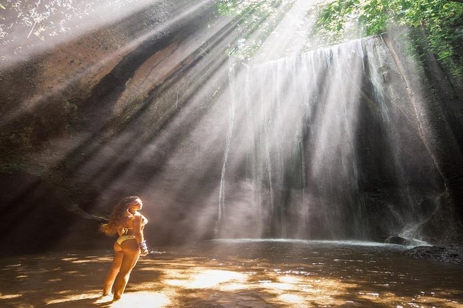 Bali Inclusive Tour: Best Waterfalls Around Ubud Area - Stop 3: Tegenungan’s Easy Access and Big-View Reward