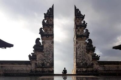 Bali Instagram Tour : Heaven Gate Tour - Tirta Gangga - Tukad Cepung Waterfalls - The 7:30 AM Start: Plan Your Day Like a Photographer