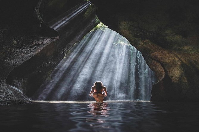 Bali Instagram Tour : The Most Popular Spots In Bali - Tirta Gangga Royal Water Palace in 45 Minutes