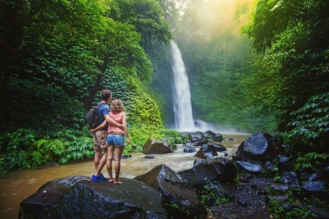 Bali Instagramable Tour: Gates of Heaven Lempuyang - Water Palace - Waterfall - Stop 3: Kanto Lampo Waterfall and the photo-walk rhythm