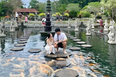 Bali Instagramable Tour: Gates of Heaven Lempuyang - Water Palace - Waterfall - Stop 1: Lempuyang Temple and the Gates of Heaven framing