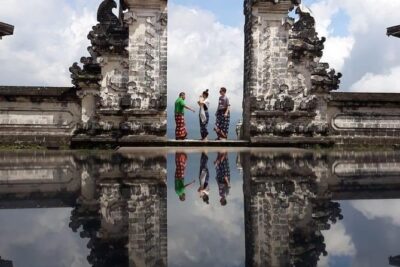 Bali : Instagrams Tour Lempuyang Temple, Tirta Gangga- Tukad Cepung , Tibumana Waterfall - Lempuyang Temple and the Gate of Heaven: getting the shot without losing your mind