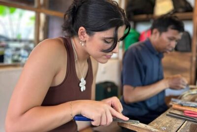 Bali Jewelry Silver Class in Uluwatu with Gold Plating Option - Real Silversmithing Steps: From Shaping to Stamping