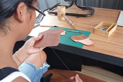 Bali Leather Craft Workshop - 6 hours ( canggu / seminyak) - Pattern cutting: where the project starts to feel real