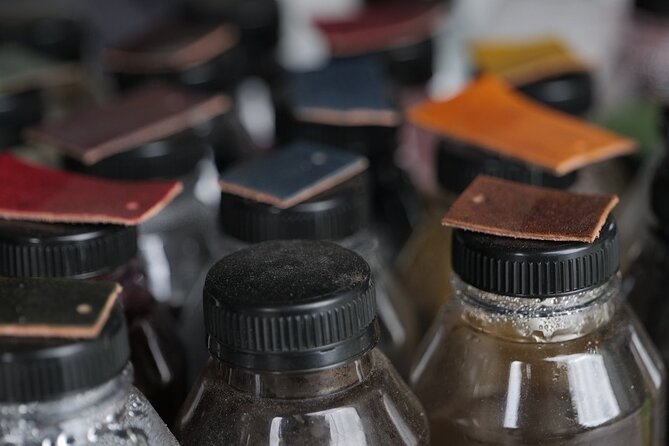 Bali Leather Craft Workshop - 6 hours ( canggu / seminyak) - Adding snaps, buttons, and accessories for the final fit