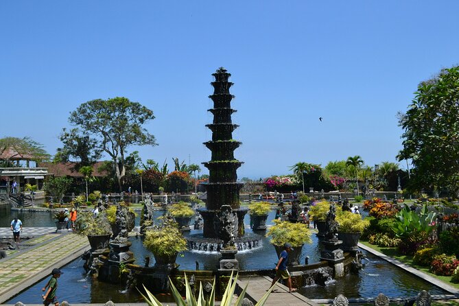 Bali Lempuyang Gate of Heaven and Besakih Mother Temple Tour - Guide quality in real-world terms: punctual, clear, and good at photos