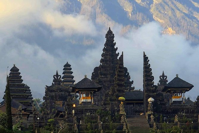 Bali Most Beautiful Temples Private Tour - Kehen Temple near Kintamani: a calmer finish with a striking gate