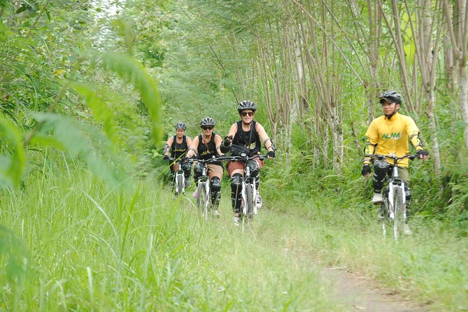 Bali Mountains and Villages Cycling Tour - Getting there: the 7:30am pickup and the car-ride reality