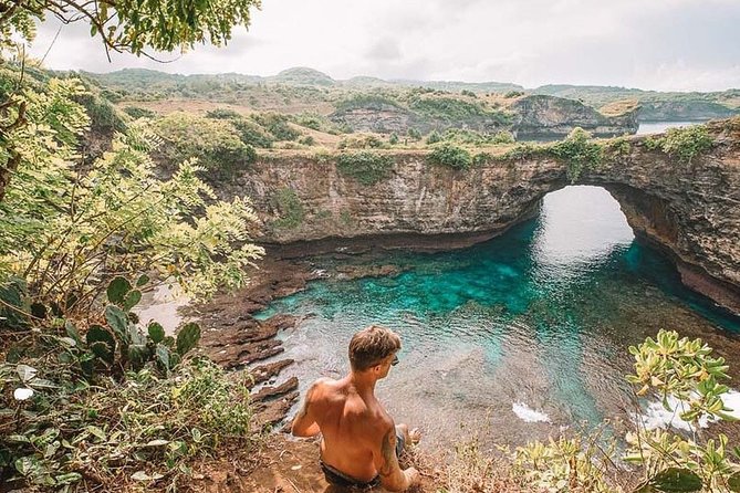 Bali-Nusa Penida. West Part. Private car. All-inclusive - Karang Dawa viewpoint and Kelingking Beach area: the big “above the ocean” moment