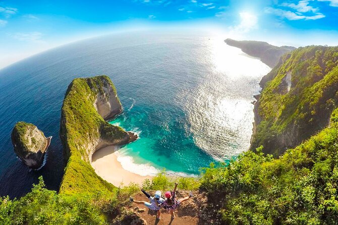 Bali-Nusa Penida. West Part. Private car. All-inclusive - Crystal Bay: white sand, crystal water, and a calm start