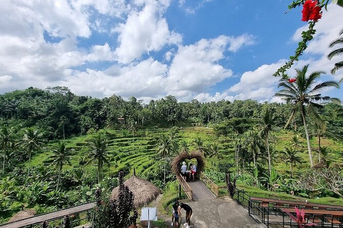Bali Private inclusive tour: Best of Ubud in a Day - Stop 5: Ubud Traditional Art Market plus a quick palace-or-palace-side moment (1 hour)