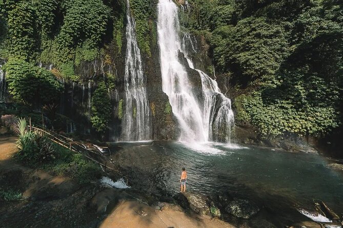 Bali Private Tour: Handara Iconic Gate, Watefall and Temple - Private pickup and drop-off: the value of not doing math on Bali traffic