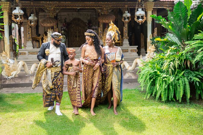Bali Professional Photoshoot in Traditional Dress Outfit - Bali traditional outfits: authenticity without the planning headache
