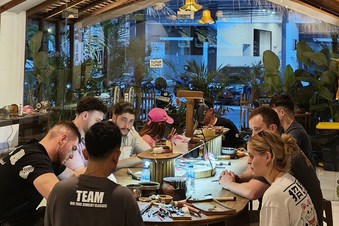 Bali Seminyak Silver Class Activity and Take Your Own Creation - Air-Conditioned Waiting + Wi‑Fi: A Small Detail That Helps a Lot