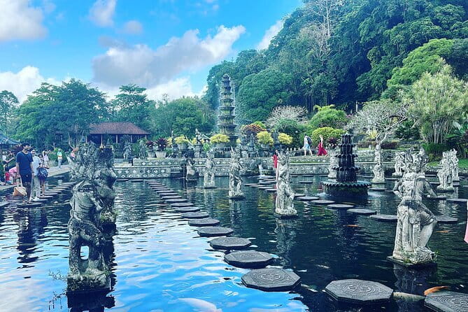 Bali Spiritual Shamanic-Palm Reading, Temple Healing Tour - Choosing Your Healing Moment in Ubud: Mantra or Palm Reading