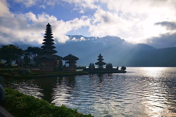 Bali Tanah Lot, Ulun Danu Beratan & Jatiluwih Rice Terrace - Optional add-ons: the waterfall and the extra photo stop