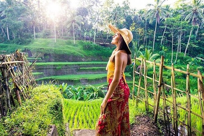 Bali Tirta Empul Tours Experience with Spiritual Cleansing - How the day flows with pickup, private transport, and steady pacing