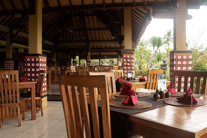 Bali Traditional Dance, Waterfall and Hindu temple with lunch - Pura Puseh Desa Batuan: Tri Kahyangan and Split Gates