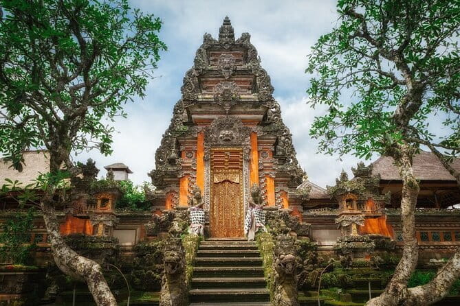Bali: Ubud (Temple, Spring, Rice Terraces, & Waterfall) - Lunch at The Kawi Resto Pool and Bar: food with a terrace view