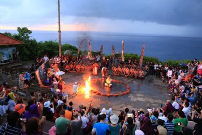 Bali: Uluwatu Kecak Dance Show, Bali Temple, and Lobster Dinner - Uluwatu Temple: the cliff views are the star, and the walk takes effort