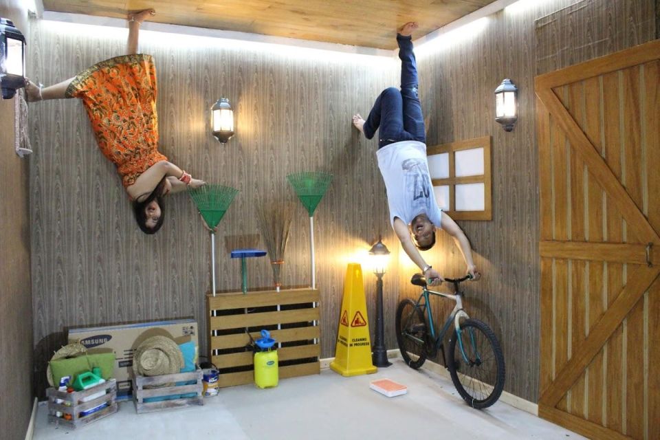 Bali: Upside Down World Admission Ticket - The six upside-down rooms: how to get the best effect