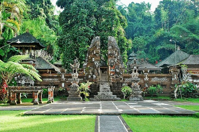 Bali Volcano & Ubud Day Tour – Temples, Rice Terraces & Lunch - Kintamani viewpoint: Mount Batur and Lake Batur in one frame