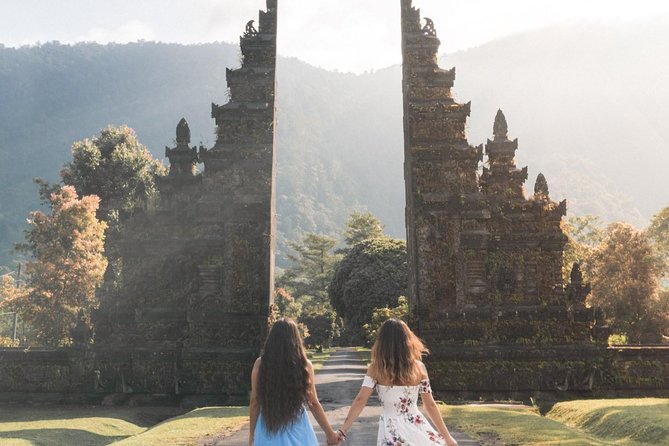 Bali Watching Dolphin at Lovina Beach & aling aling waterfall - Breakfast and onboard pacing: how the day feels after dolphins