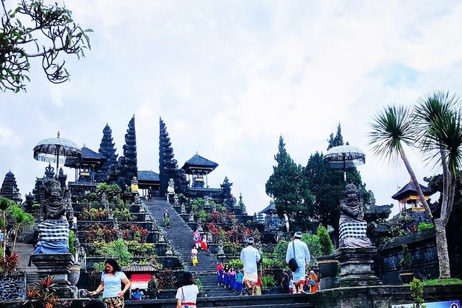 Bali Waterfalls and Temples Tour - Stop 1: Temesi Waterfall and what hidden-paradise means in practice