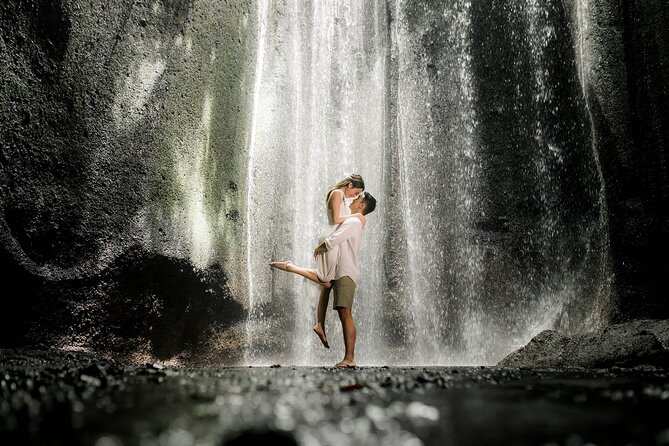 Bali Waterfalls Private Day Tour - Kanto Lampo: green scenery and rock-stair photo angles