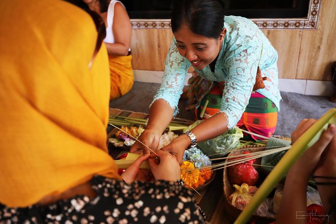 Balinese Village Experience - Making Canang Sari Offerings (And Why It Matters)